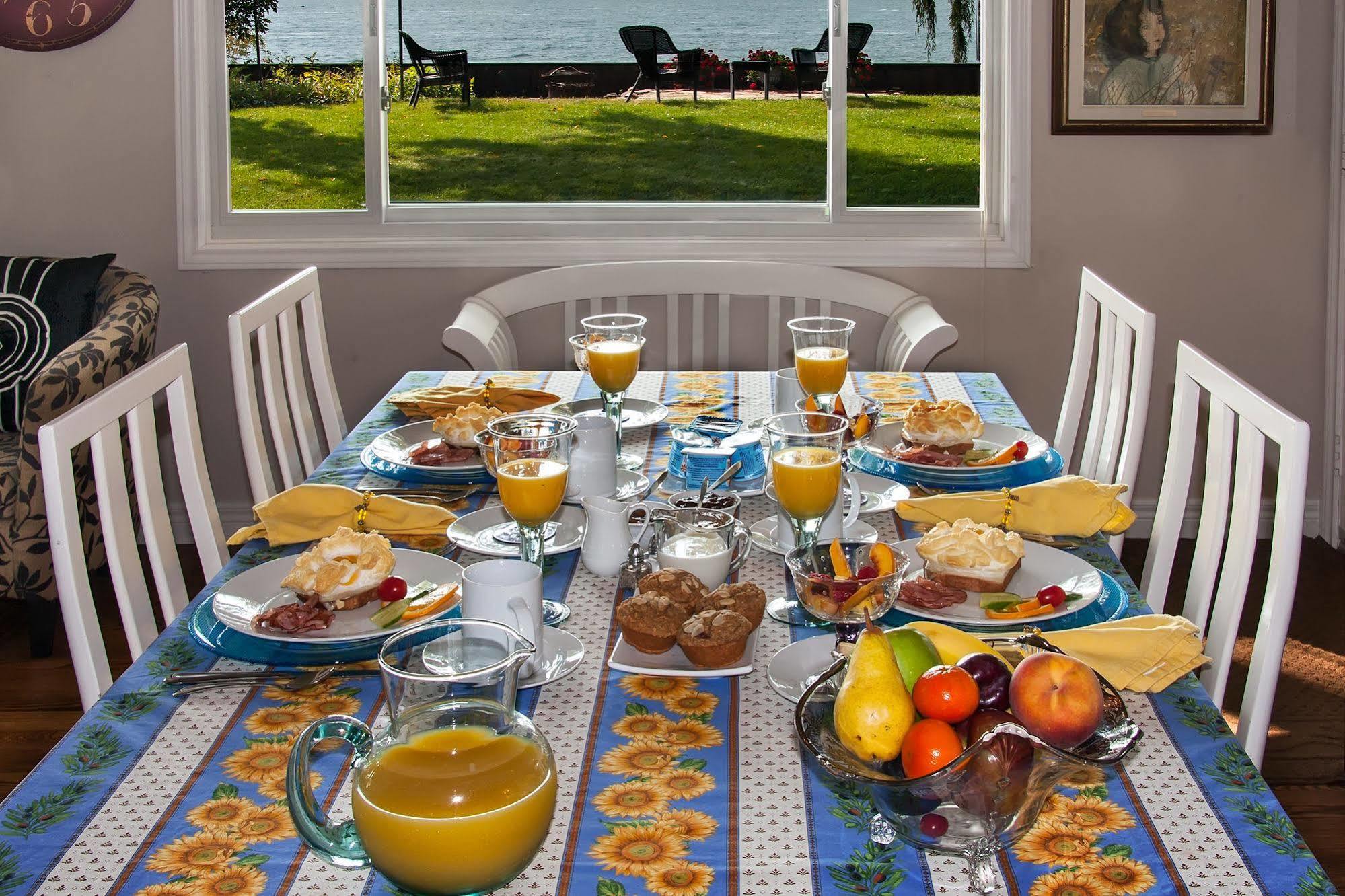 Point Pelee Lakeshore B&B Leamington Dış mekan fotoğraf
